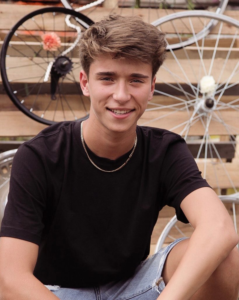 Josh Richards (TikTok) - biography, movies, girlfriend, photos