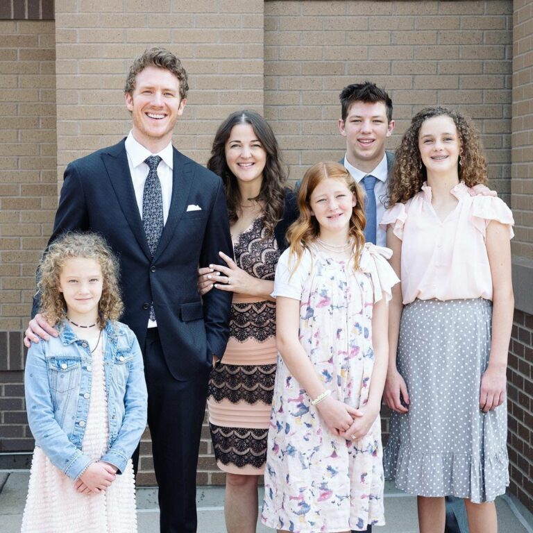 Gentri Biography of Members, Wives, Age, Wikipedia